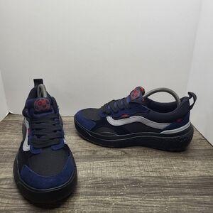 VANS UltraRange Neo VR3 MTE Surf Essentials - Black Navy Men's Size 7.5 Wms 9